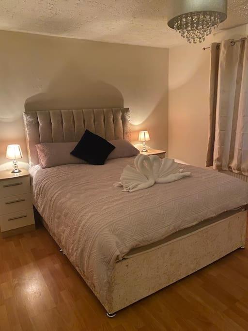 3 Bedroom Home-Inverkeithing Ngoại thất bức ảnh