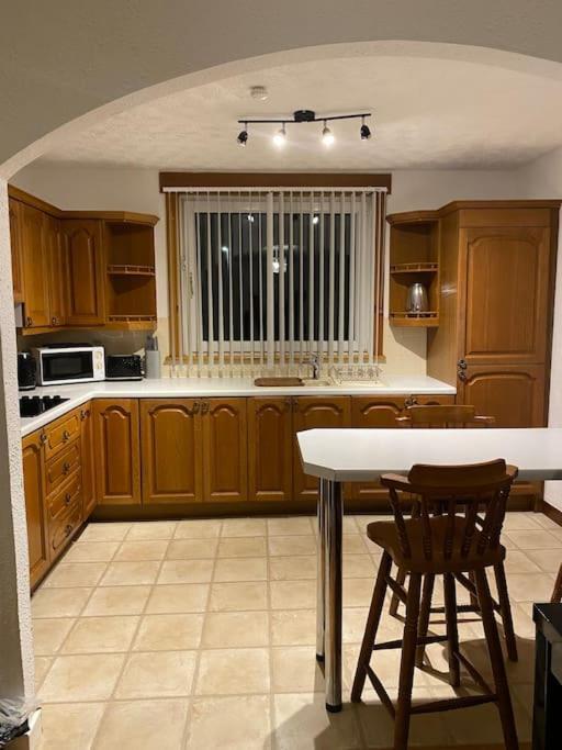3 Bedroom Home-Inverkeithing Ngoại thất bức ảnh